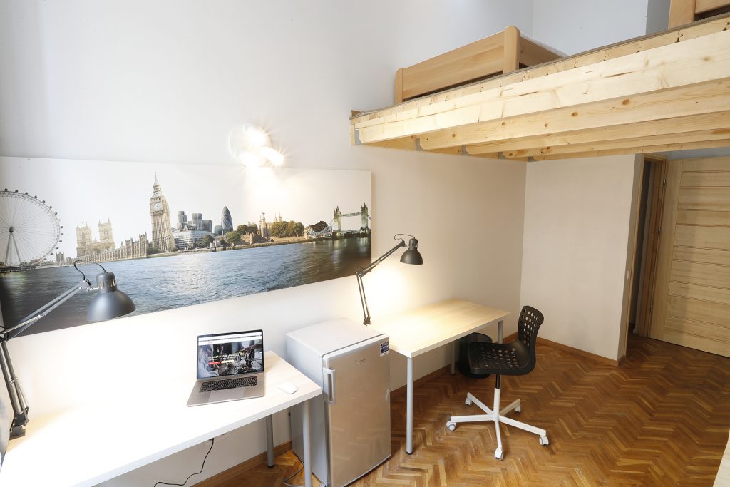 Student_room_for_rent_Budapest_London_room_3