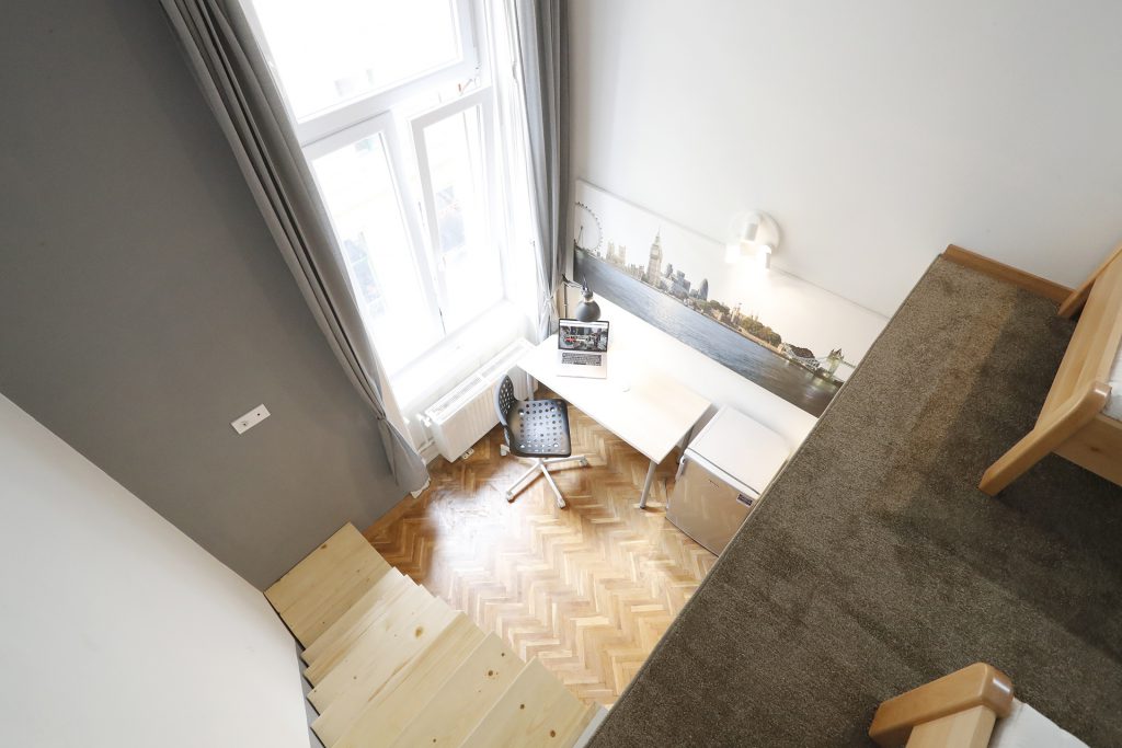Student_room_for_rent_Budapest_London_room_5