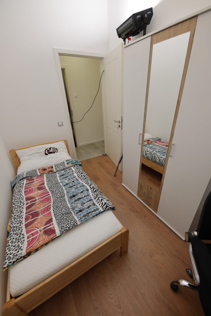 Student_room_for_rent_Budapest_Baross_street_10_Accommodation