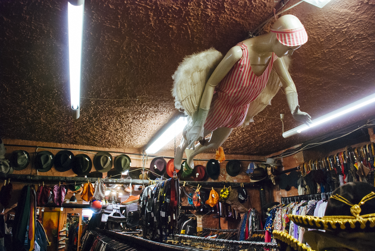 Jajcica_Second_Hand_Vintage_Shop_for_Students_Budapest